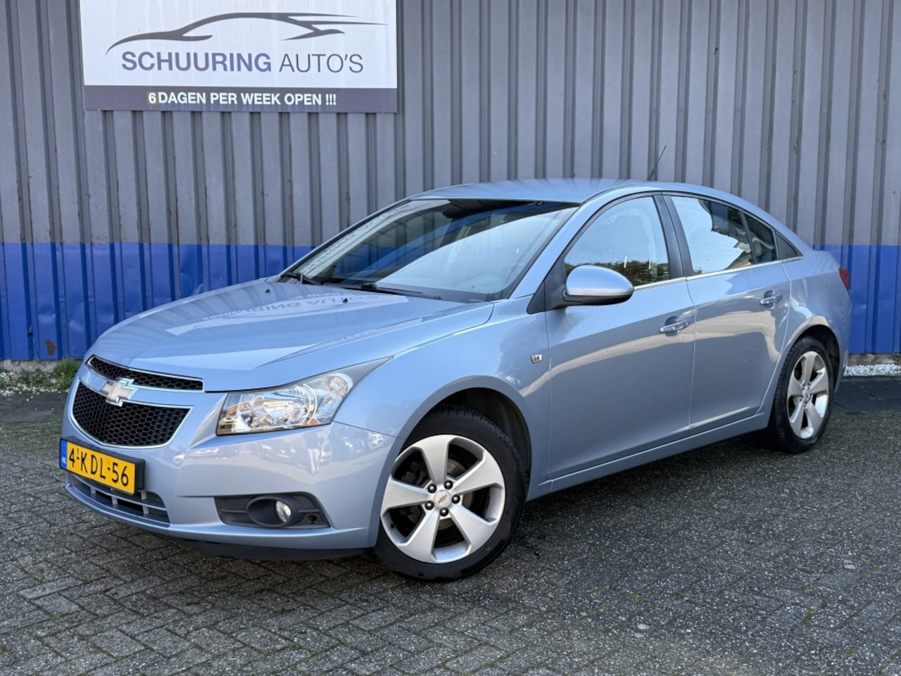 CHEVROLET CRUZE