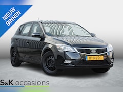 Kia Cee'd - 1.4 AIRCO 5drs APK 04.2027 Trekhaak