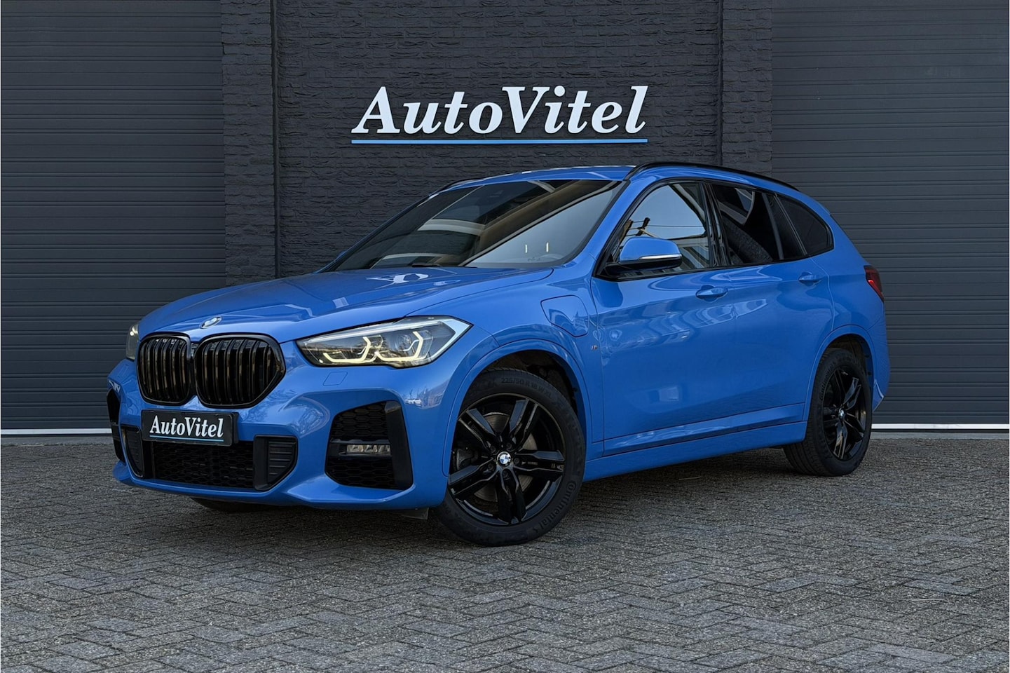 BMW X1 - xDrive25e M-Sport | Trekhaak | PDC A | LED | Elektrische Klep - AutoWereld.nl