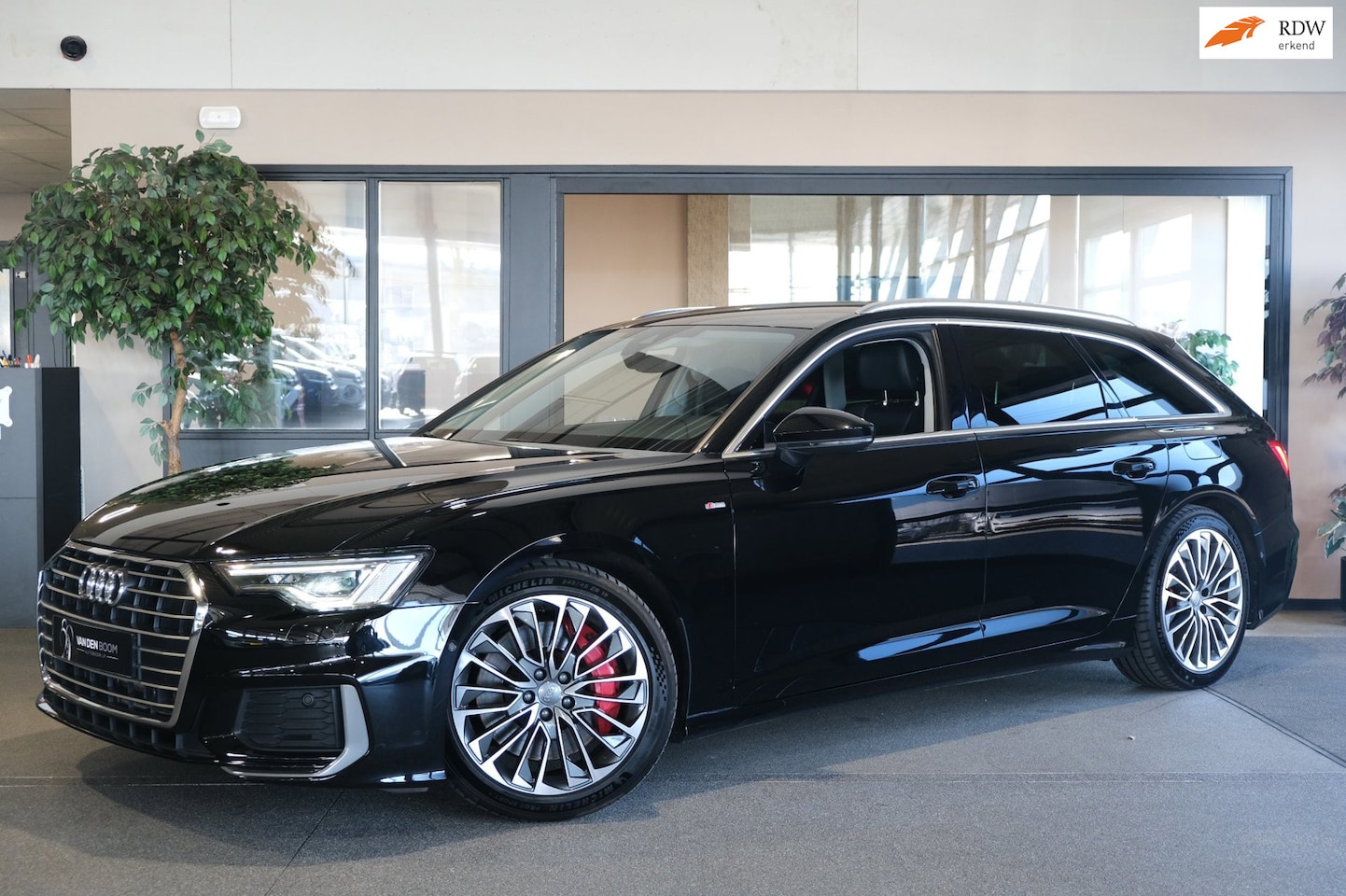 Audi A6 Avant - 55 TFSI e quattro 367PK 2x S-line Led Trekhaak Virtual Navi - AutoWereld.nl