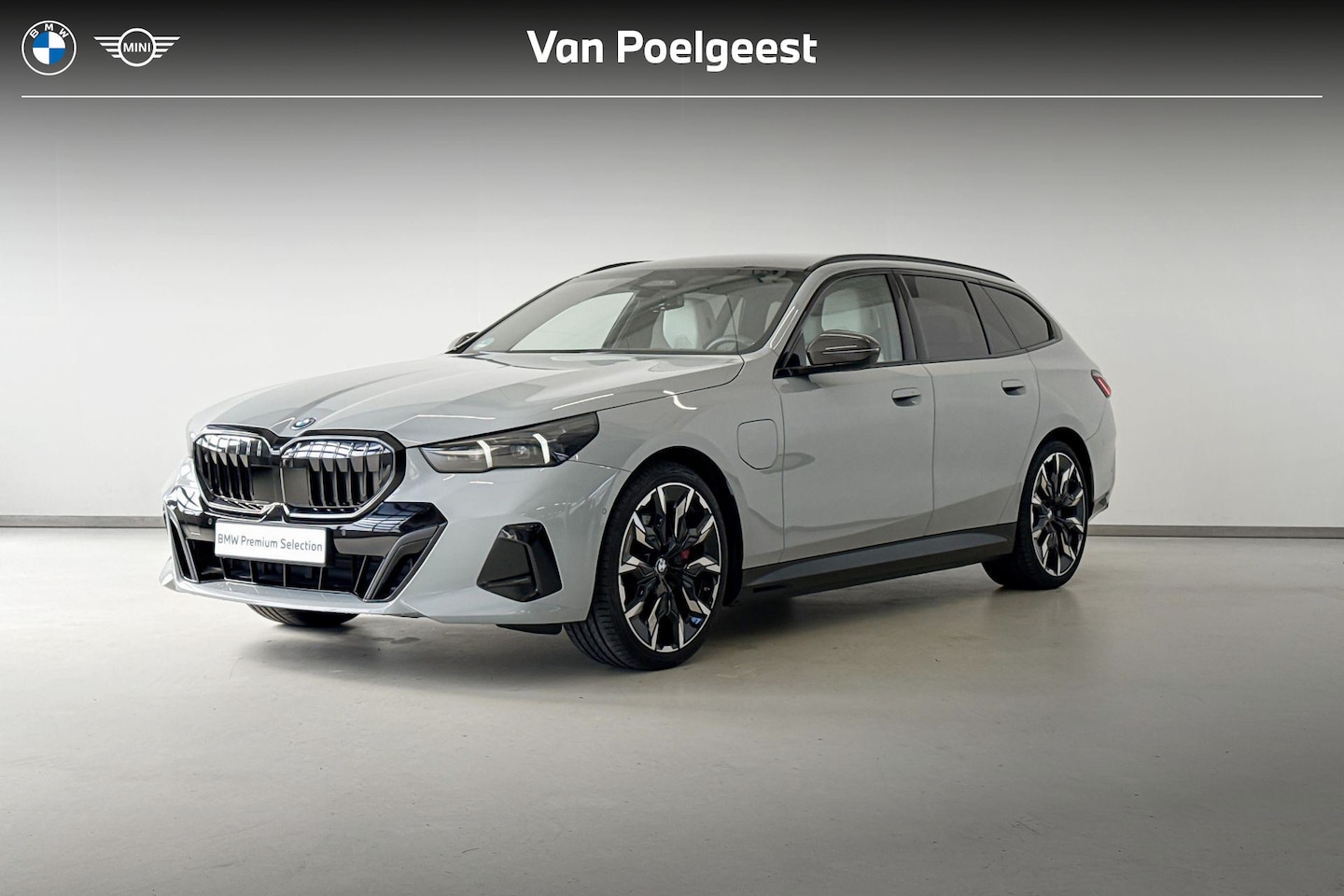 BMW 5-serie Touring - 550e xDrive Innovation Pack M Sportpakket Pro Aut. - Verwacht: Maart 2026 - AutoWereld.nl