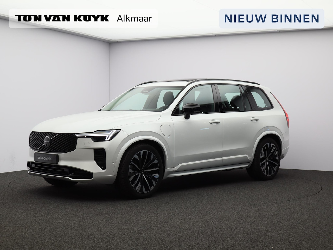 Volvo XC90 - 2.0 T8 Plug-in hybrid AWD Ultra Dark / Trekhaak / B&W Audio / Stoelventilatie+Massage / Lu - AutoWereld.nl