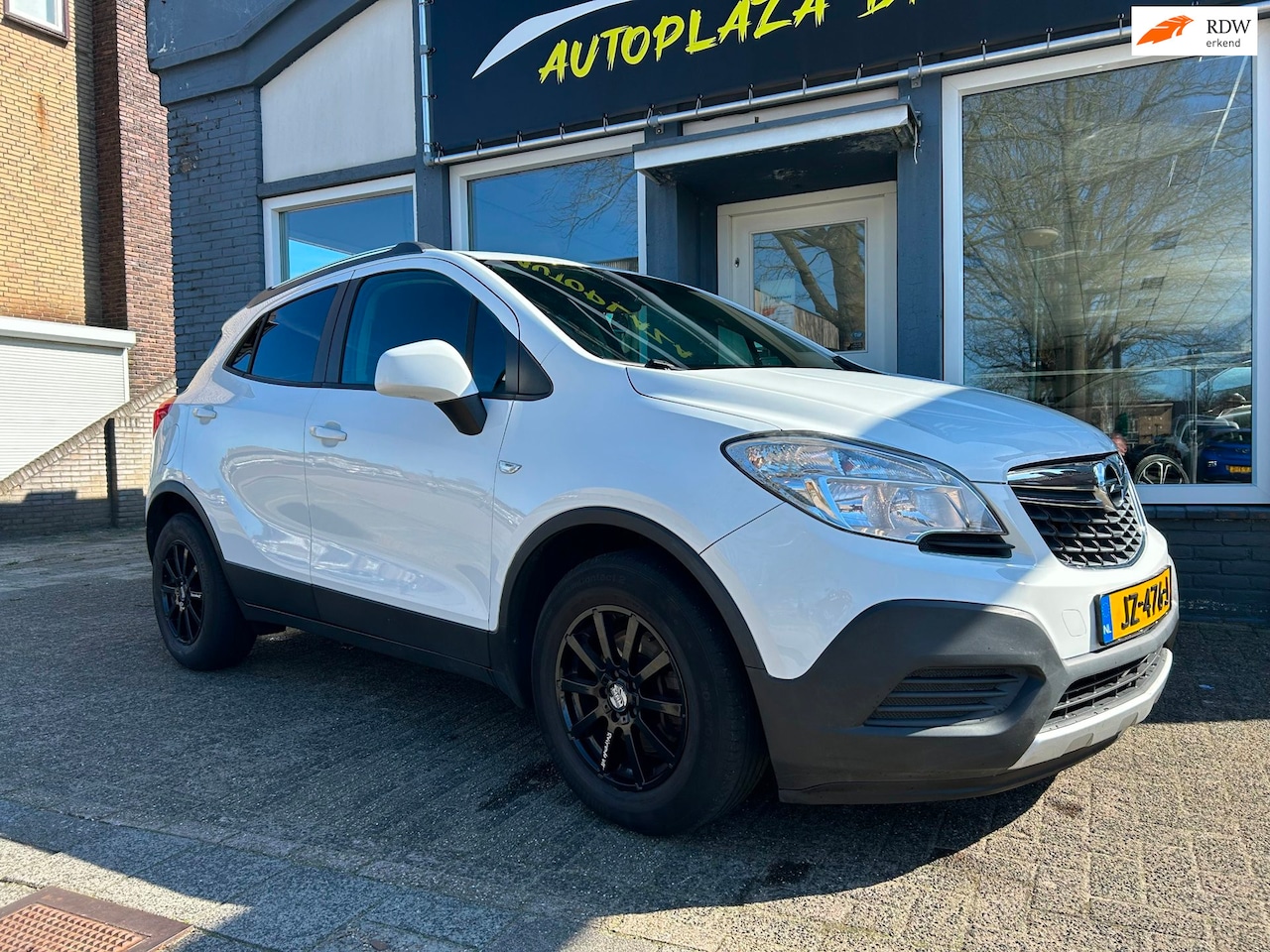 Opel Mokka - 1.6 Selection/ AIRCO/ CRUISE/ TREKHAAK/ 16 INCH/ ISO/ AUX - AutoWereld.nl