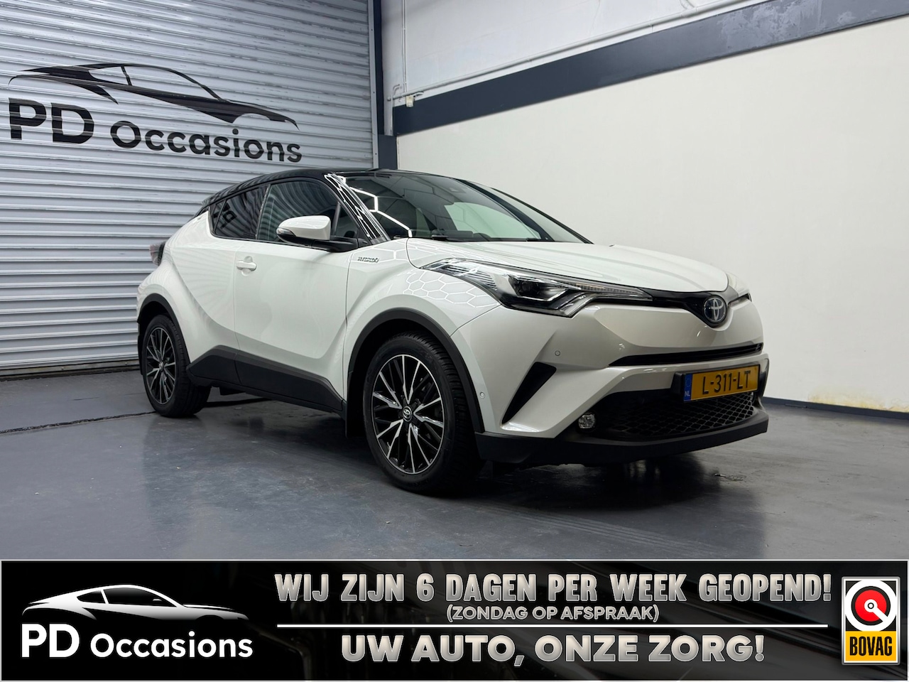 Toyota C-HR - 1.8 Hybrid Bi-Tone - Trekhaak - ACC - Clima - Dealer Onderh. - AutoWereld.nl