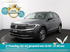 Volkswagen Tiguan - 1.4 TSI 245pk DSG eHybrid Active | Trekhaak 1800kg. | Virtual Cockpit | Camera | Stoelverw