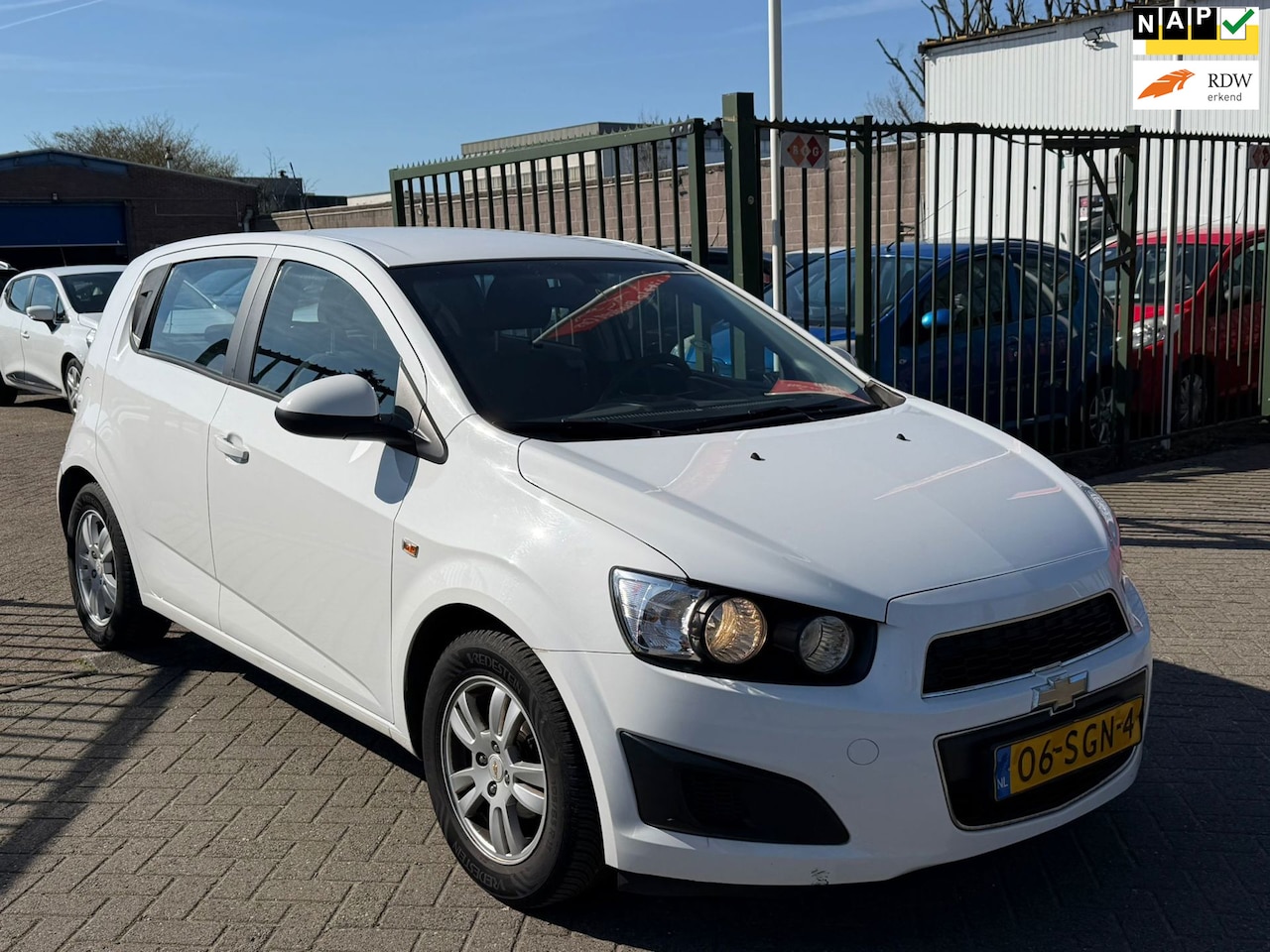 Chevrolet Aveo - 1.2 LT Airco cruis control elektrische ramen cv op afs - AutoWereld.nl