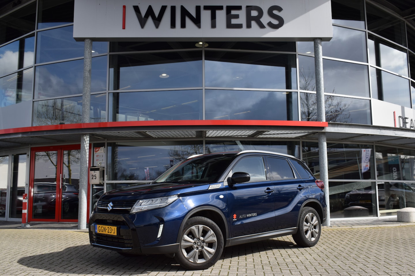 Suzuki Vitara - 1.4 Boosterjet Smart Hybrid Select | Navigatie | Stoelverwarming | Adaptieve Cruise Contro - AutoWereld.nl