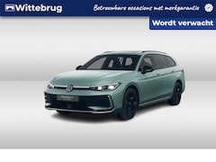 Volkswagen Passat Variant - 1.5 eHybrid 272pk DSG R-Line Business / Panoramadak / Massagestoelen / Black Style / Elek.