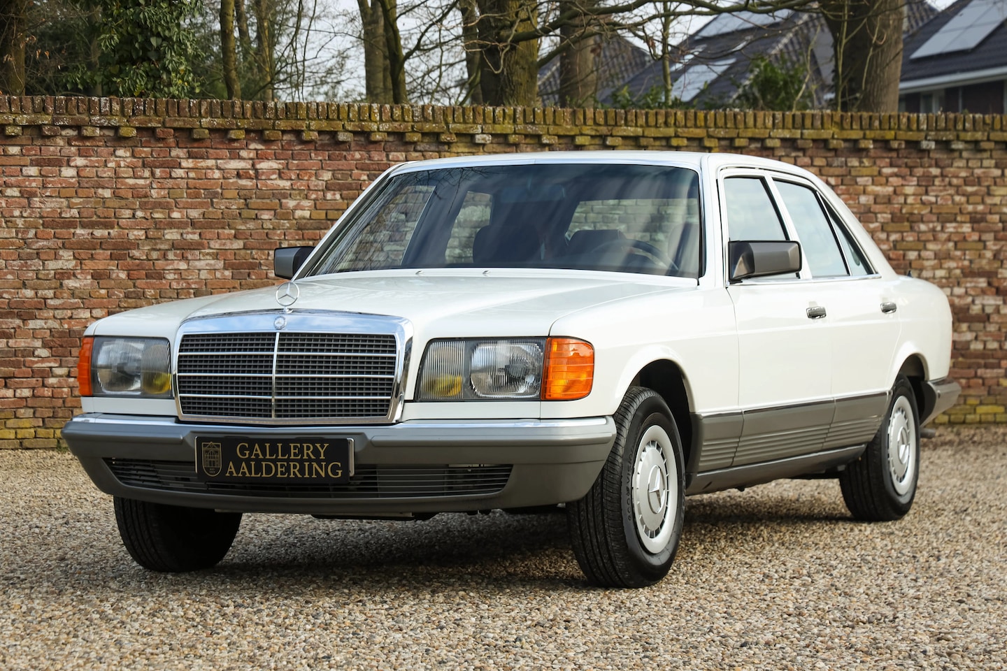 Mercedes-Benz S-klasse - 280 "With only 16.000 kilometers" It's in "like-new" condition, Livery in Classicweiss ove - AutoWereld.nl