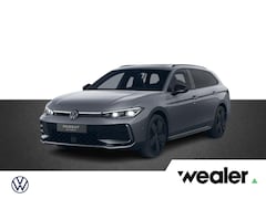 Volkswagen Passat Variant - R-Line Edition 1.5 eHybrid 150 kW / 204 PK DSG | Black Style | Assistance Plus pakket | Tr