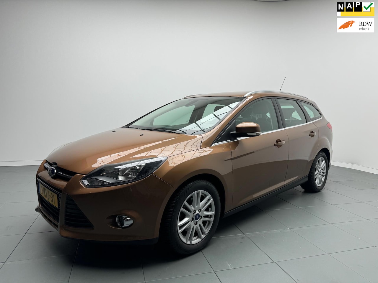Ford Focus Wagon - 1.0 EcoBoost Titanium 125 Pk Airco Navi 173 dkm Nap Cilinderkop Revisie. - AutoWereld.nl