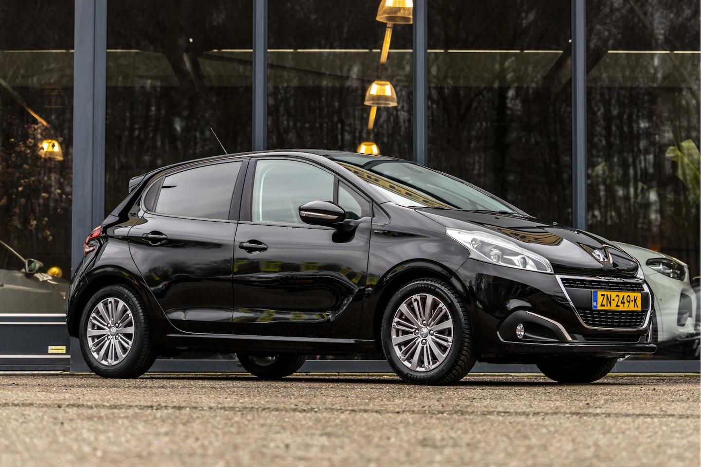 Peugeot 208 - 1.2 PureTech Signature 1.2 PureTech Signature - AutoWereld.nl