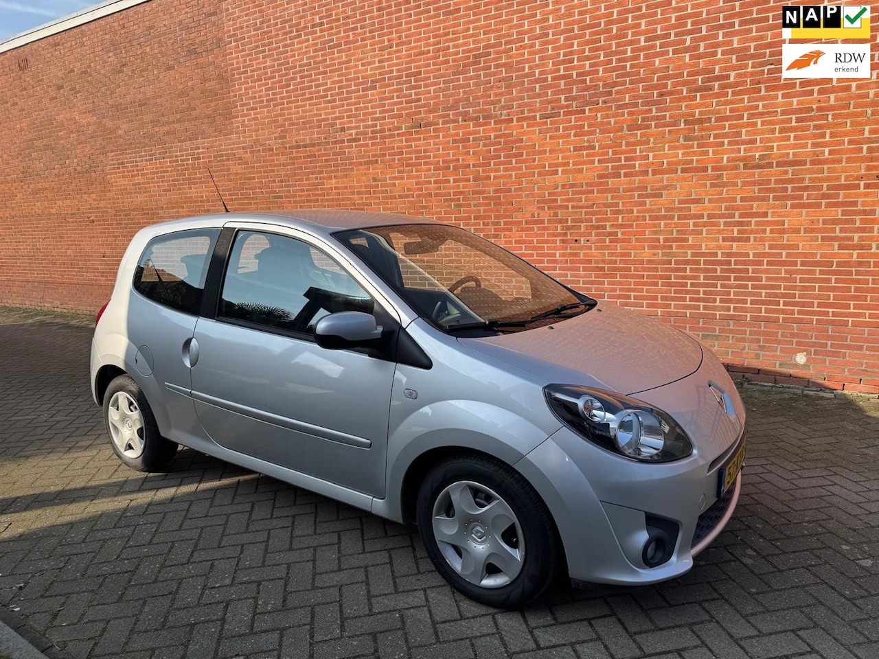 Renault Twingo - 1.2-16V Dynamique Airco Cruise - AutoWereld.nl
