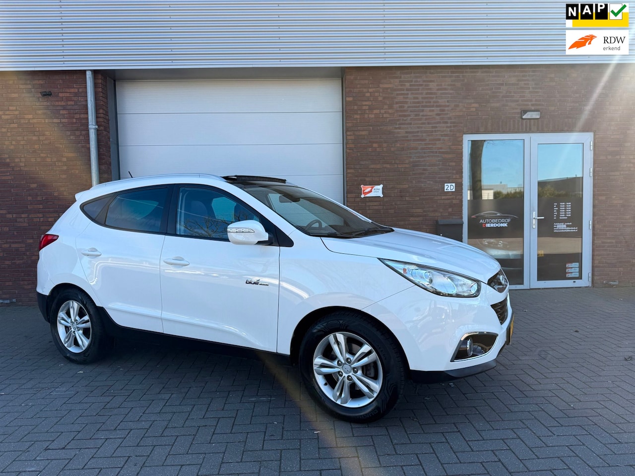 Hyundai ix35 - 1.6i GDI Business Edition|PANO|AIRCO|NIEUWE APK - AutoWereld.nl