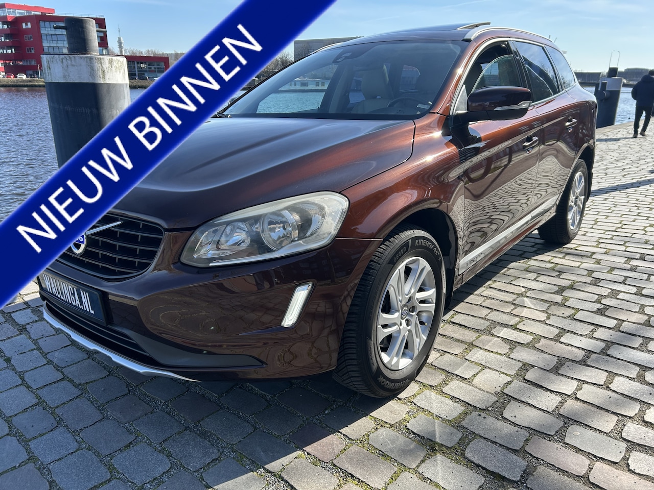 Volvo XC60 - 2.0 T5 FWD Summum panodak leer airco/ecc apk - AutoWereld.nl