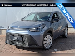 Toyota Aygo X - Hybrid 115 play | Camera| Navigatie met Apple Carplay & Android Auto| ACC|