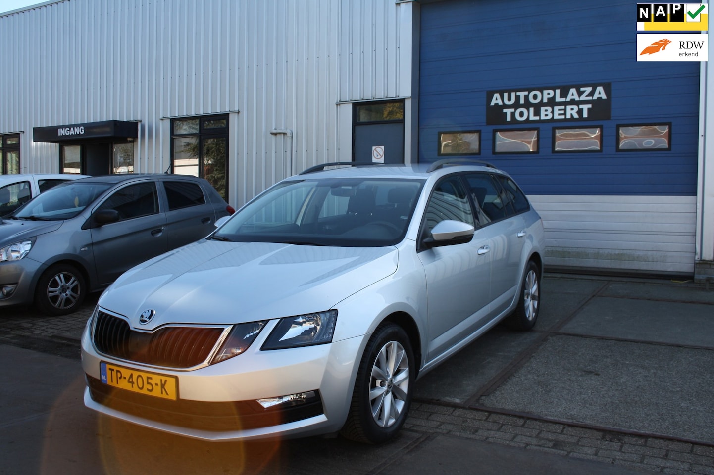 Skoda Octavia Combi - 1.0 TSI BJ 2018 DSG automaat Ambition Business - AutoWereld.nl