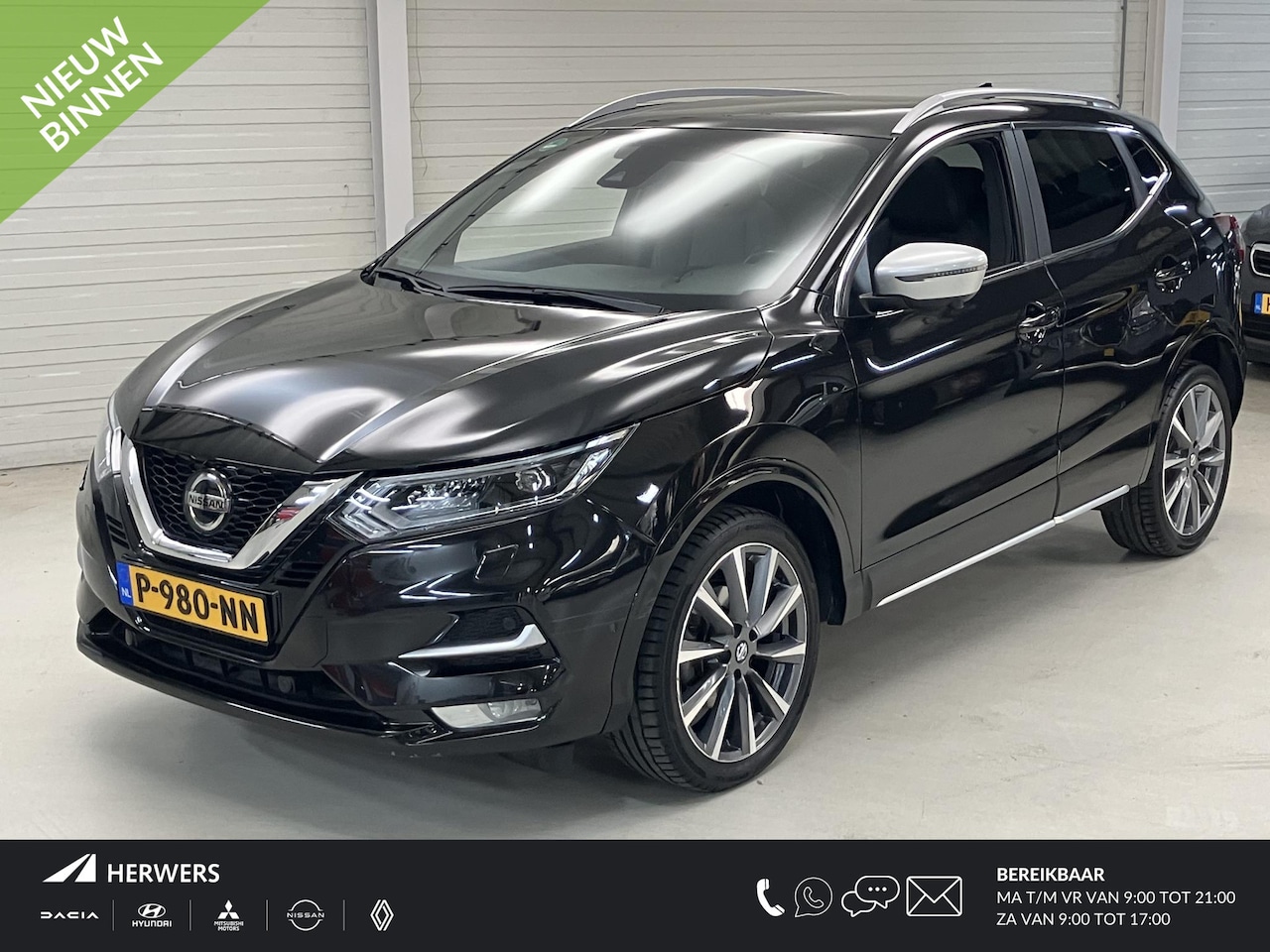Nissan Qashqai - 1.3 DIG-T Tekna + / Trekhaak / Panorama dak/ Automaat / Lederen bekleding. - AutoWereld.nl