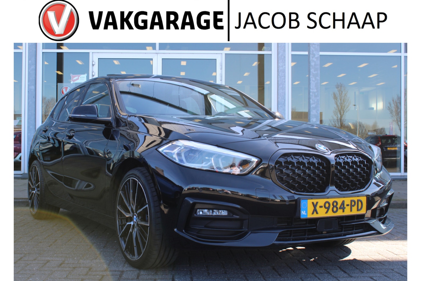 BMW 1-serie - 5-Drs 118i Automaat High Executive | Schuif/Kanteldak | Head-Up display | Camera | Verw. V - AutoWereld.nl