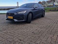 CUPRA Leon - 1.4 e-Hybrid Business 245 pk olieservice gahd in januari 2026 en 4 stujs NIEUWE ALL-SEASON banden kortom rijklaa