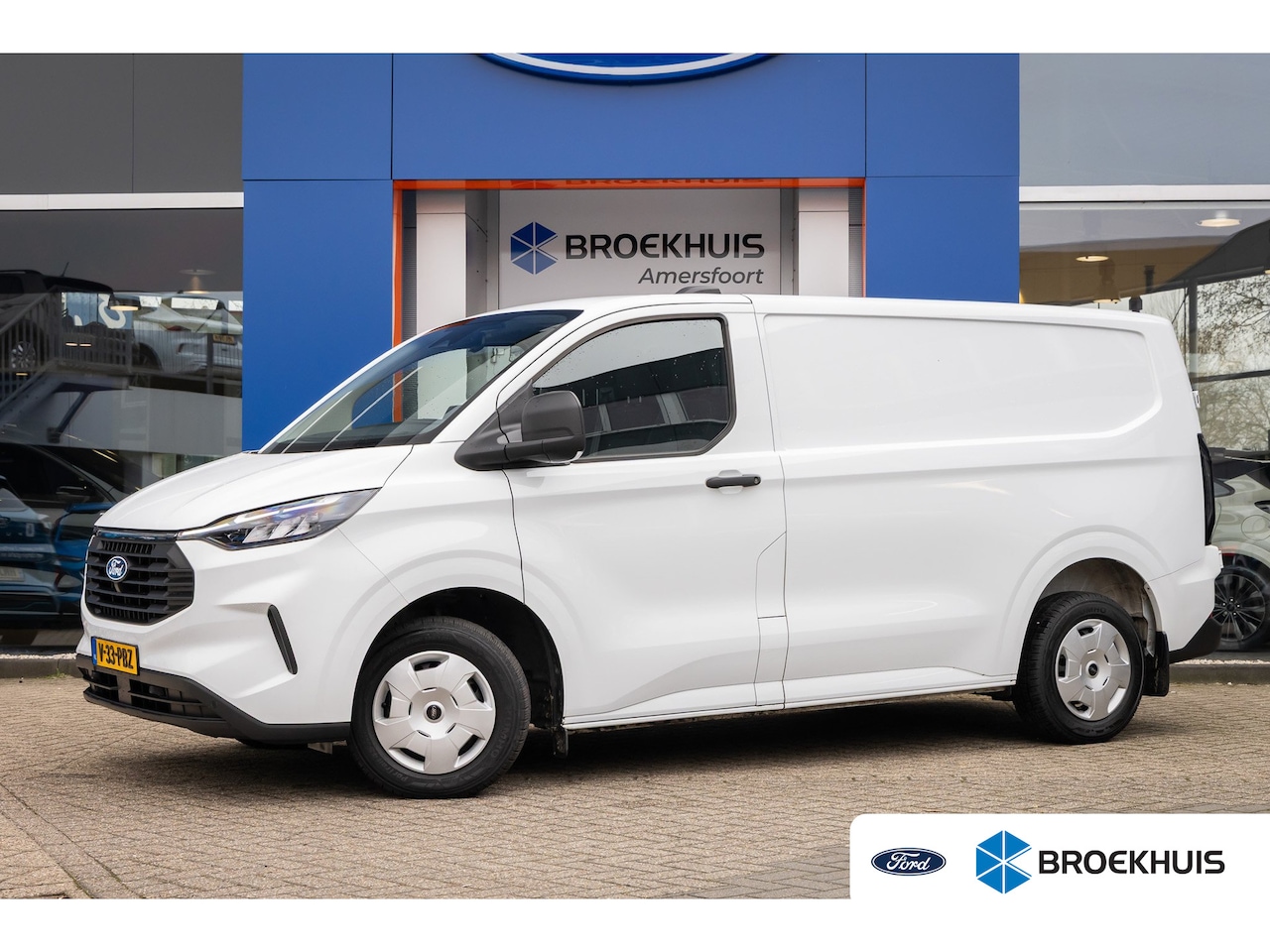 Ford Transit Custom - 280 2.0 TDCI L1H1 Trend | Camera | Laadruimte pakket | Verwarmde voorruit | Airco | Apple - AutoWereld.nl