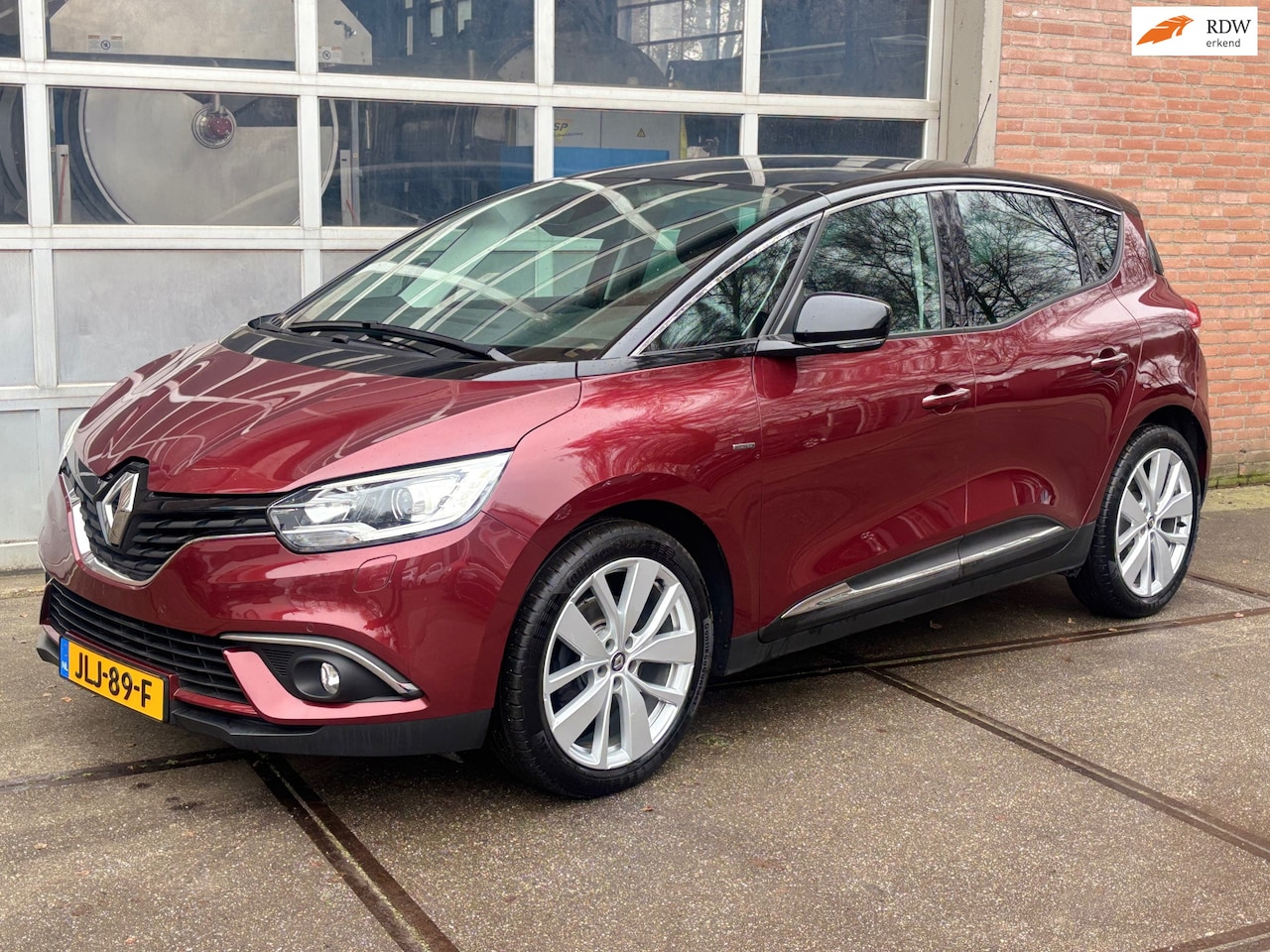 Renault Scénic - 1.3 TCe Limited 1.3 TCe Limited,AUTOMAAT,NAVI,CLIMAT,CAMERA - AutoWereld.nl