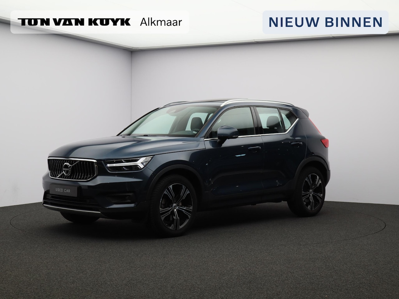 Volvo XC40 - 2.0 T4 Inscription / Trekhaak / Panoramadak / 360 Camera / Elektrisch Verst. Stoelen / Ada - AutoWereld.nl
