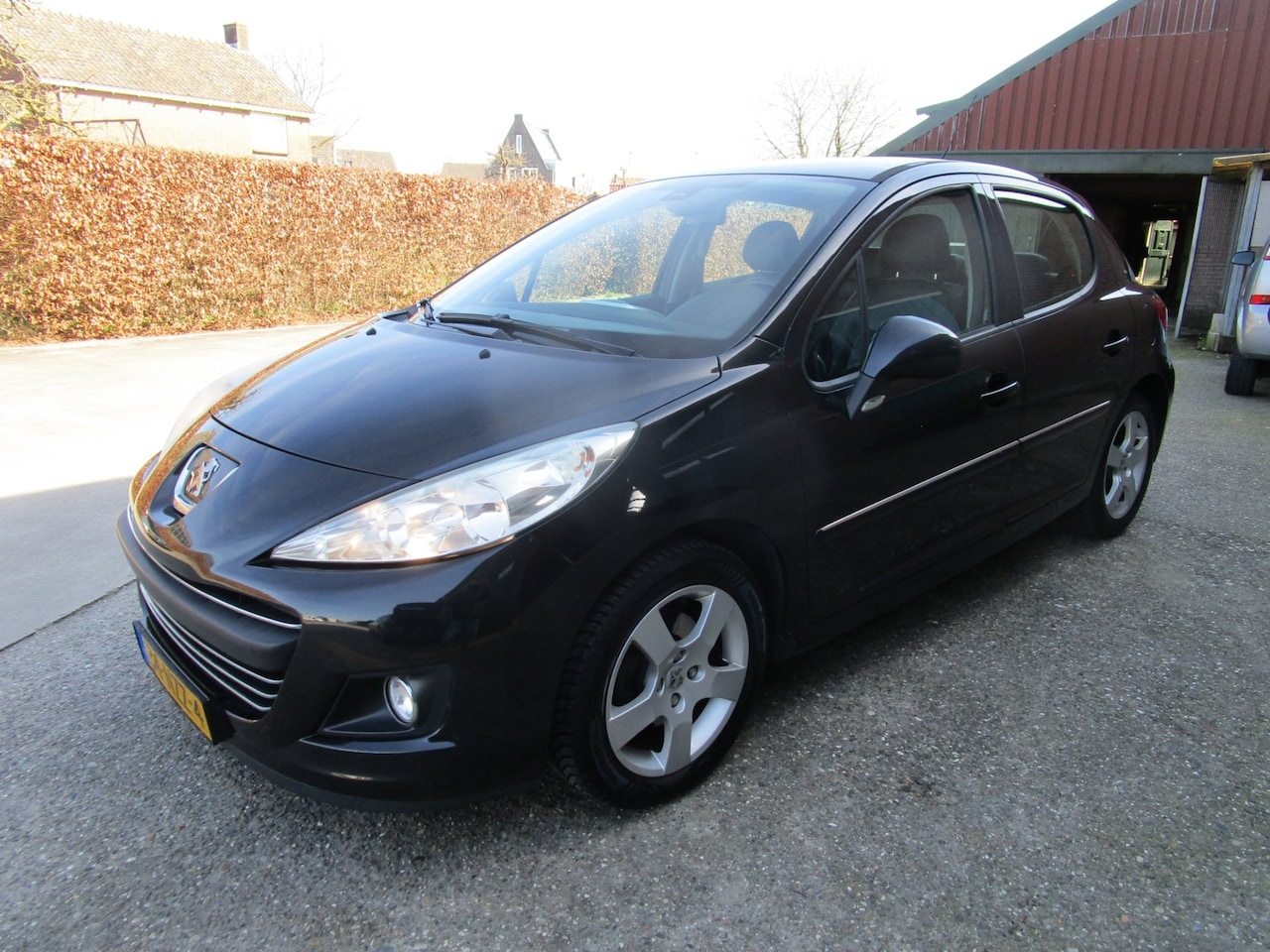 Peugeot 207 - 1.6 VTi XS leer, clima airco ,lm , 5deurs nieuw - AutoWereld.nl