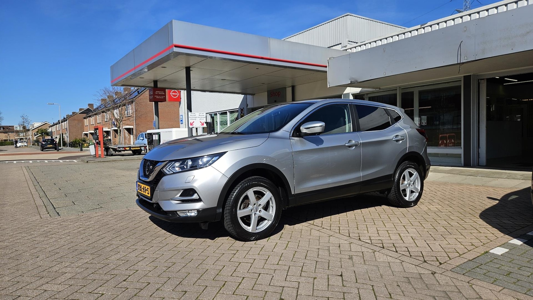 Nissan Qashqai - 1.3 DIG-T 140pk N-Connecta - AutoWereld.nl