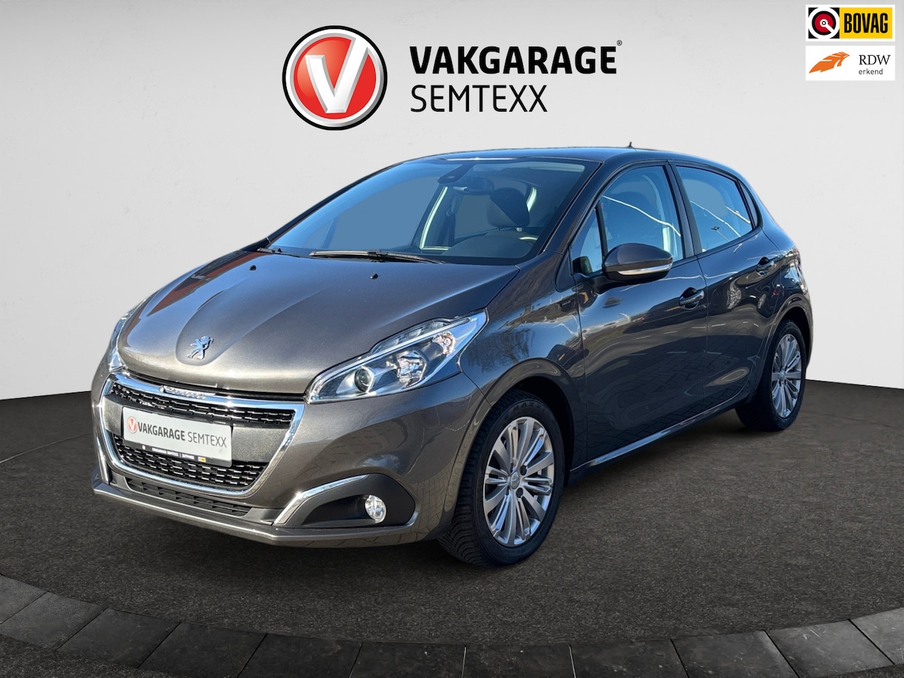 Peugeot 208 - 1.2 Signature | Cruise | Clima | Camera | All-Season Banden | IsoFix | PDC Achterzijde | A - AutoWereld.nl