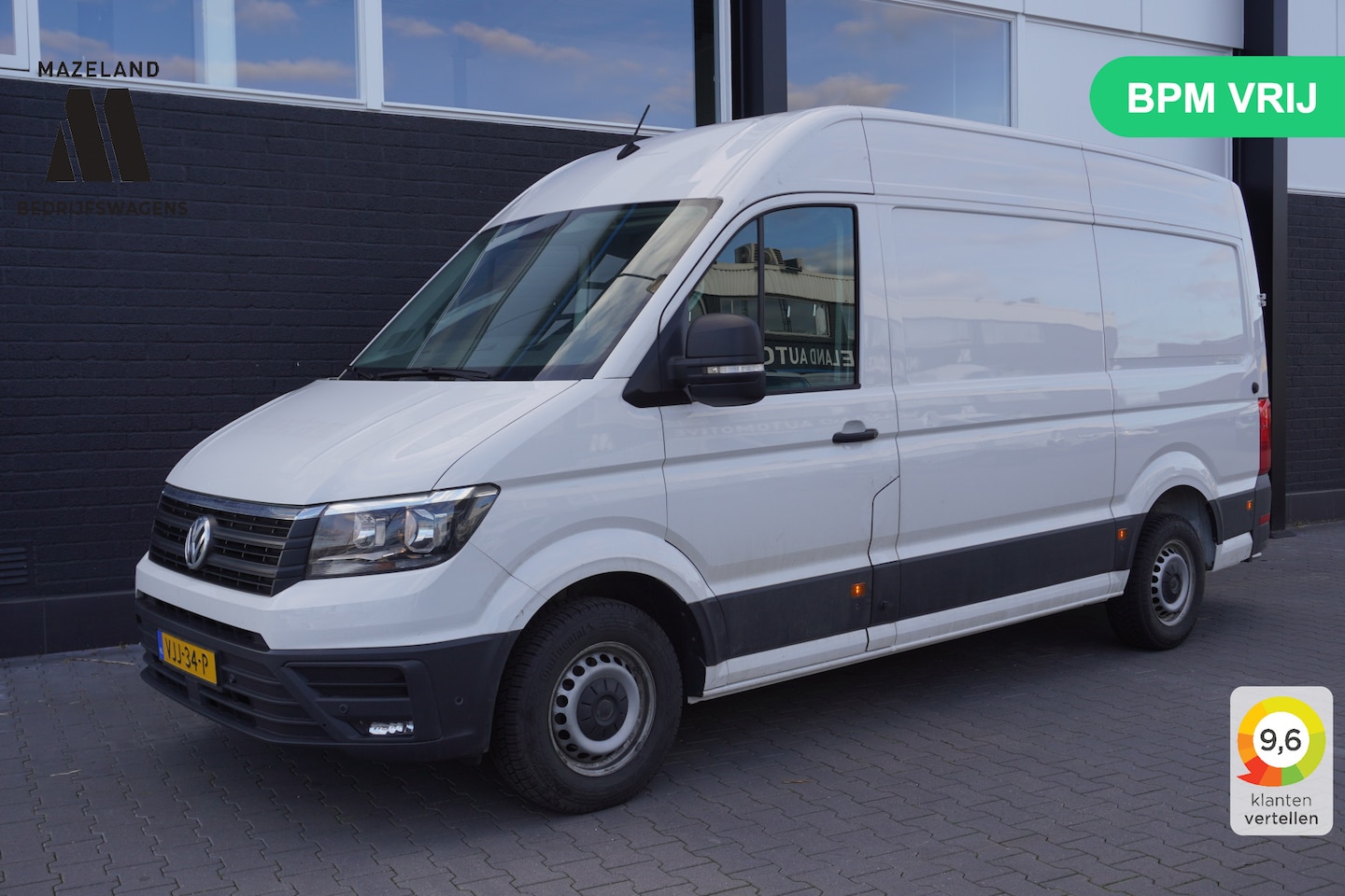 Volkswagen Crafter - 2.0 TDI 140PK L3H3 EURO 6 - Airco - Cruise - Camera - € 18.950,- Excl. - AutoWereld.nl