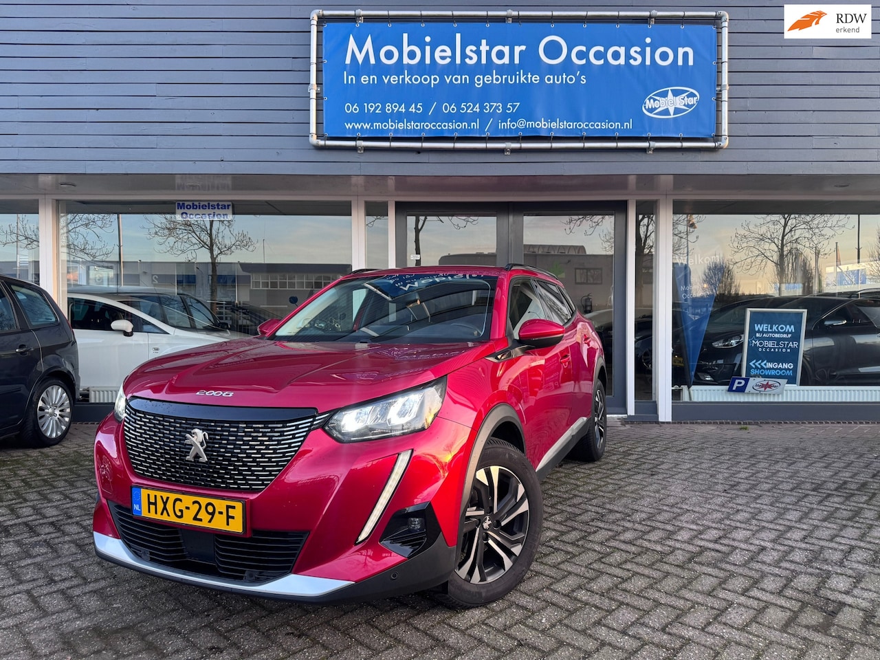 Peugeot 2008 - 1.2 PureTech Blue / Nieuwe distributieriem / Apple CarPlay / Cruise cntrl - AutoWereld.nl