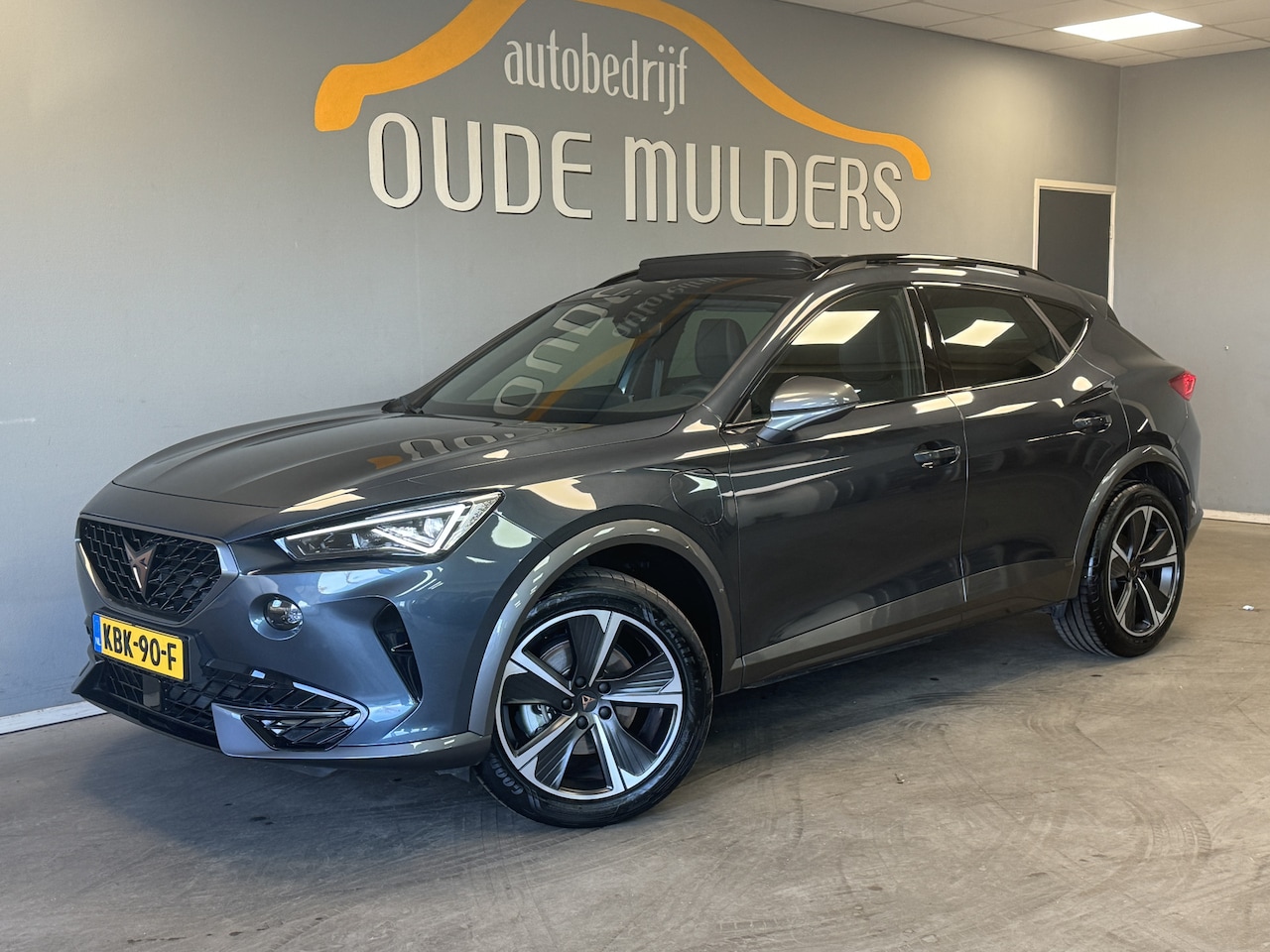 CUPRA Formentor - 1.4 TSI e-Hybrid ACC / Carplay / Pano / Stoelverwarming - AutoWereld.nl