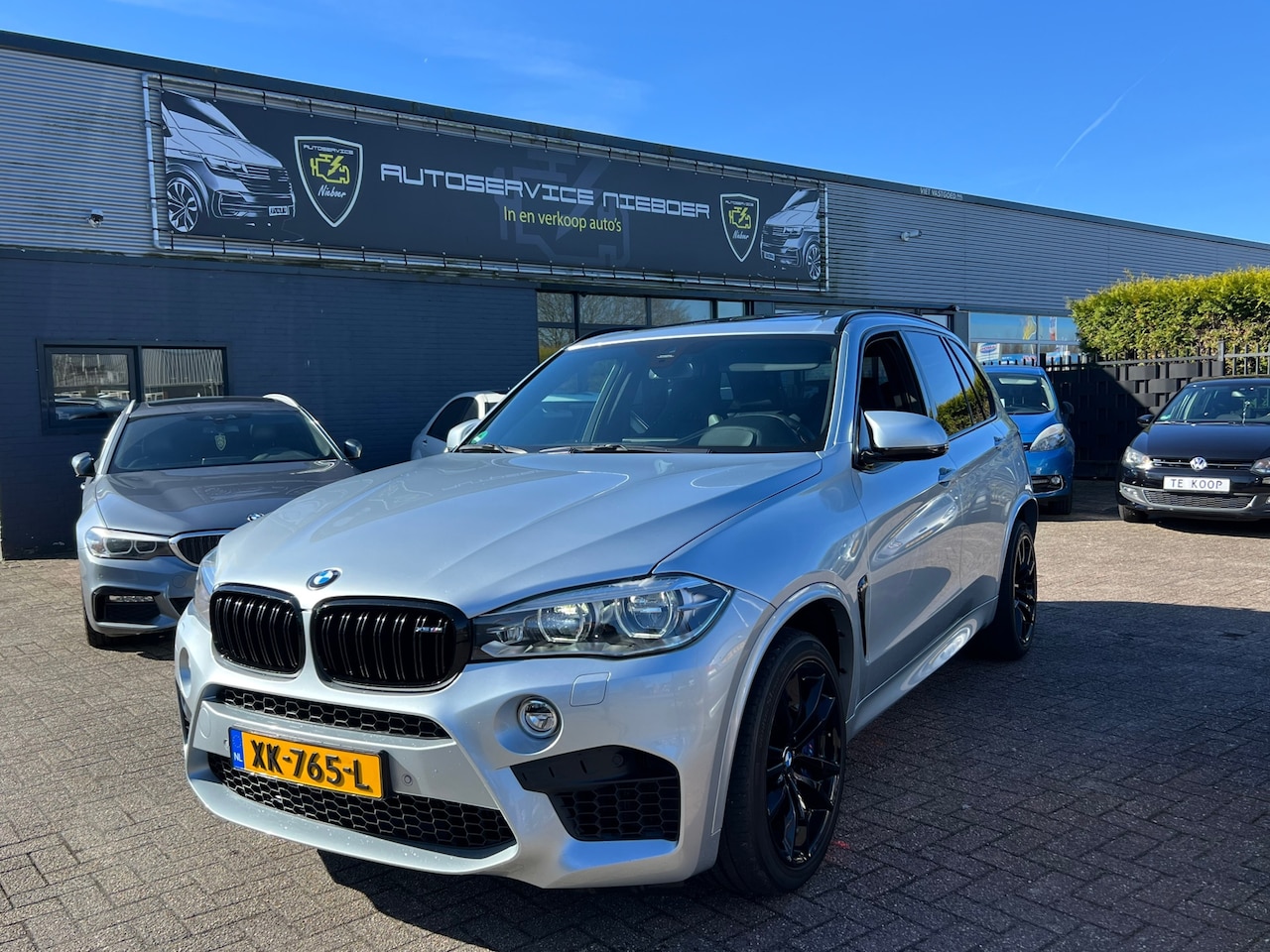 BMW X5 - M High Executive M-Sportpack 575pk!!! # PANO # HEAD-UP # Harman-Kardon # Trekhaak # KANON! - AutoWereld.nl