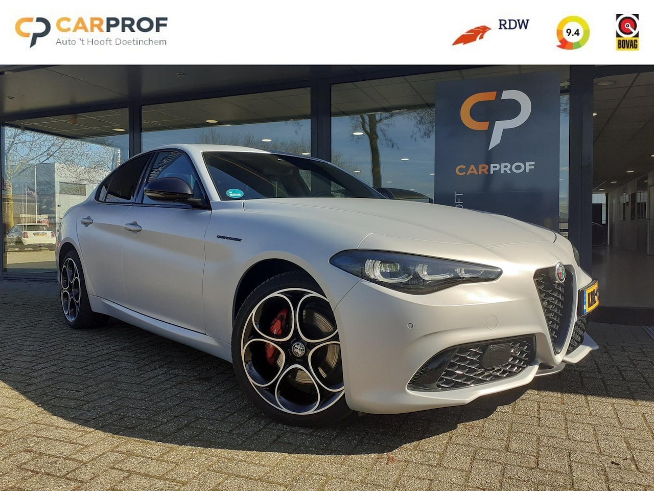 Alfa Romeo Giulia - 2.0 Competizione Q4 / H&K / CARPLAY / ADAPT. SCHOKBREK. - AutoWereld.nl