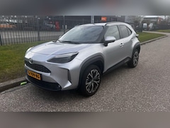 Toyota Yaris Cross - 1.5 Hybrid Executive | Trekhaak | Navigatie | Camera | Climate Control | 18"LMV| Parkeerse