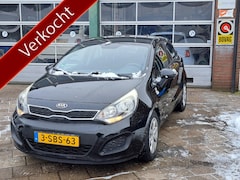 Kia Rio - 1.2 CVVT Comfort Pack met Trekhaak