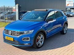 Volkswagen T-Roc - 1.5 TSI R-Line 150PK DSG 2019 Pano Camera Blauw