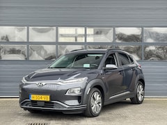 Hyundai Kona Electric - EV PREMIUM 64 KWH I LEDEREN BEKLEDING I 3-FASE I 100% SOH I STOELVERWARMING I APPLE CARPLA