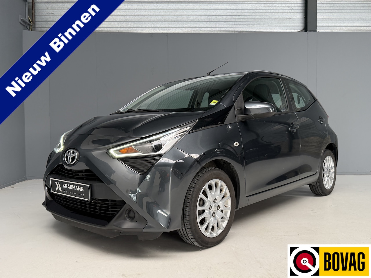 Toyota Aygo - 1.0 VVT-i x-play DAB|Camera|Carplay|Automaat - AutoWereld.nl