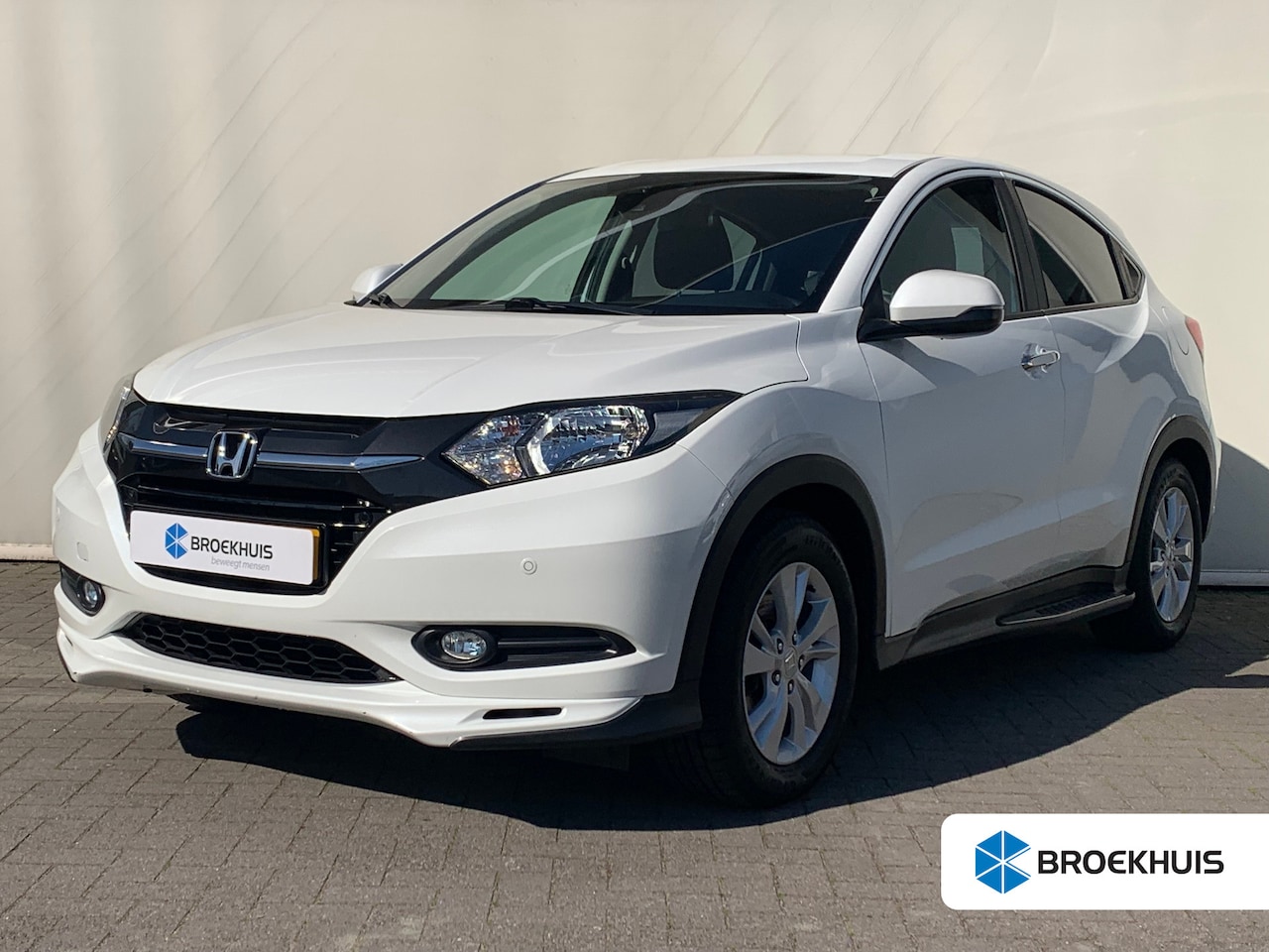 Honda HR-V - 1.5 i-VTEC Elegance Airco | Cruise Control | LMV 16" | PDC V&A | Trekhaak | Lage KM-stand! - AutoWereld.nl