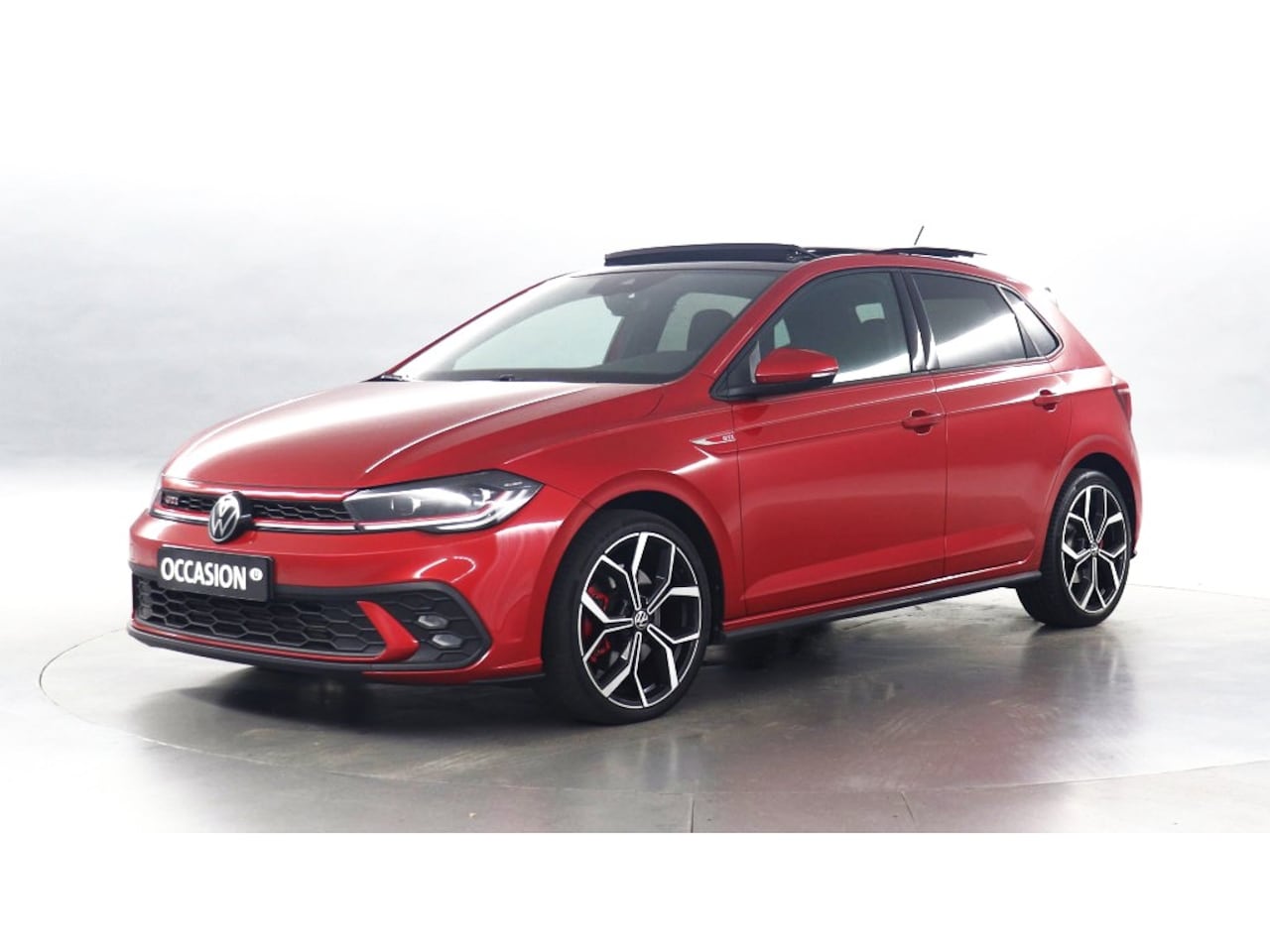 Volkswagen Polo - GTI 2.0 207pk Automaat | Pano | Stoelverwarming | Keyless | Cruise | Camera - AutoWereld.nl