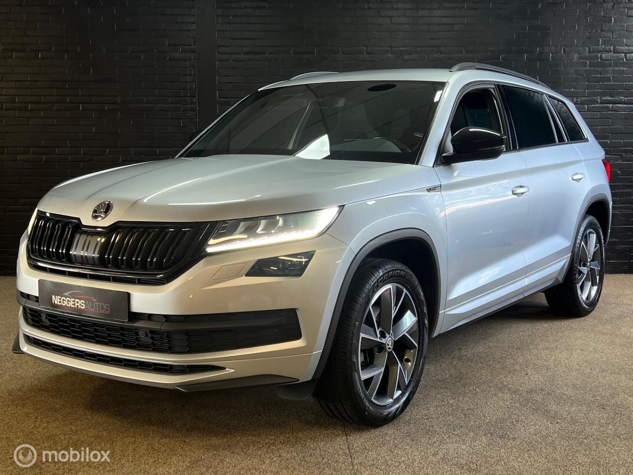 Skoda Kodiaq - 1.5 TSI Sportline Business DSG 1e EIG LED ADAP CRUISE KEYLESS - AutoWereld.nl