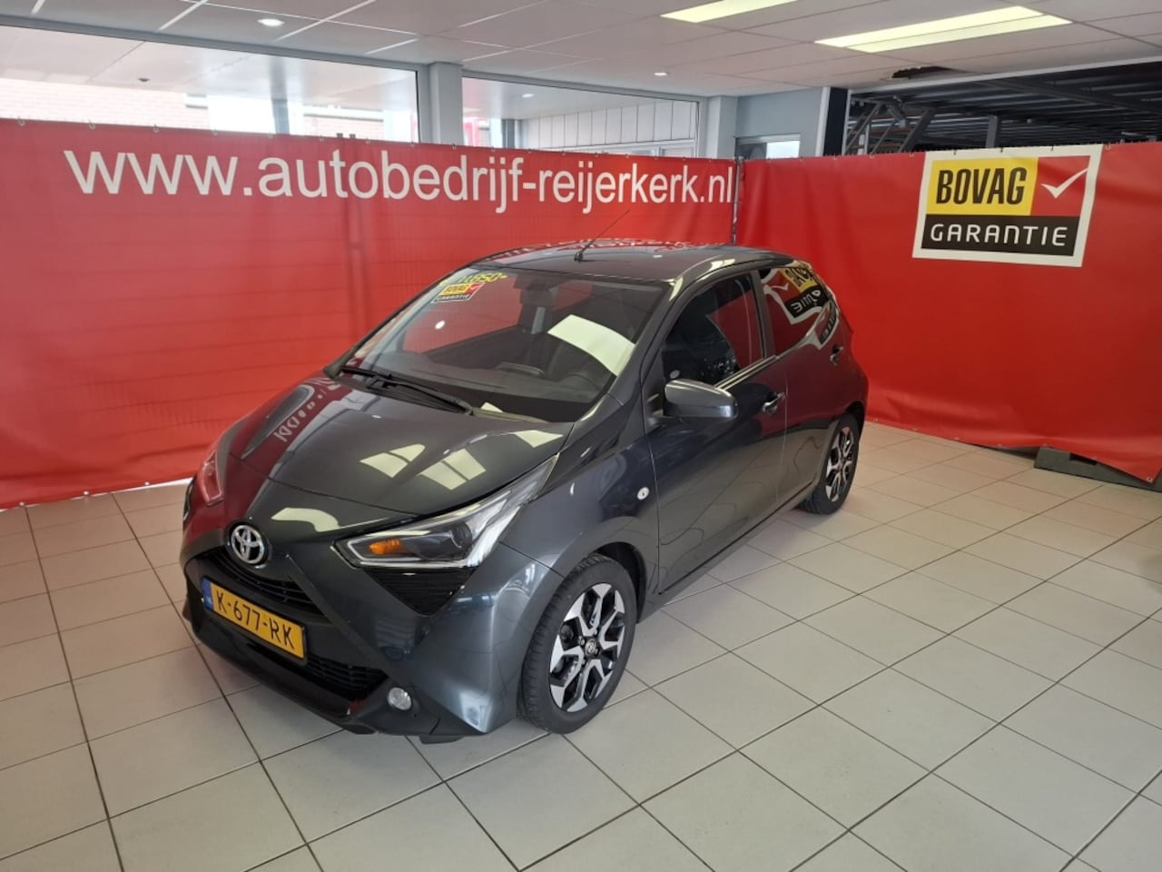 Toyota Aygo - 1.0 VVT-i x-joy 1.0 VVT-i x-joy - AutoWereld.nl