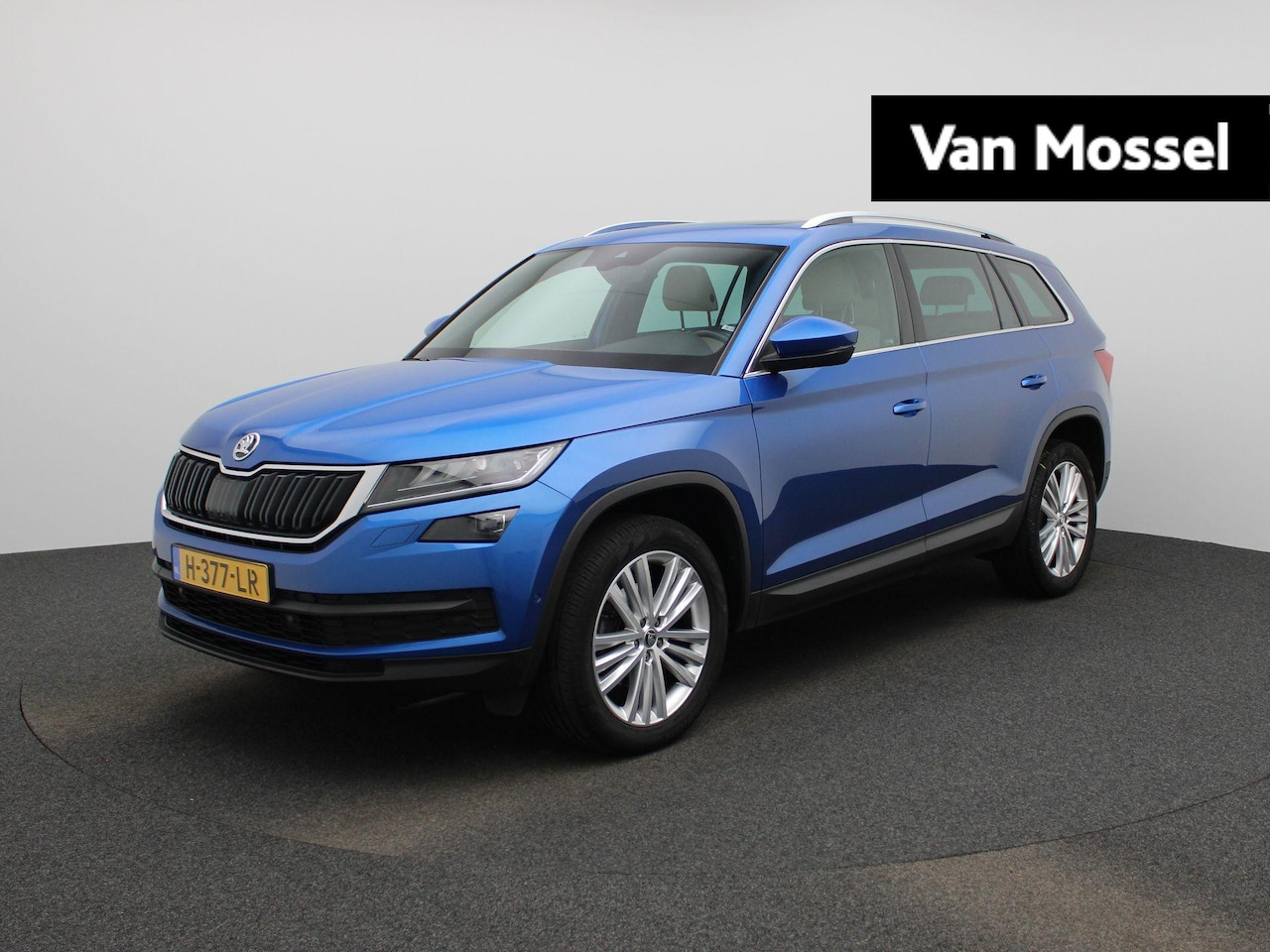 Skoda Kodiaq - 1.5 TSI Business Edition Plus 150 PK | Automaat | Panoramadak | Trekhaak | Achteruitrijcam - AutoWereld.nl