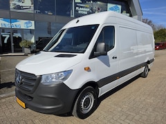 Mercedes-Benz Sprinter - 317 CDI L3-H2 RWD Automaat * Camera * Trekhaak * MBUX * NAVI