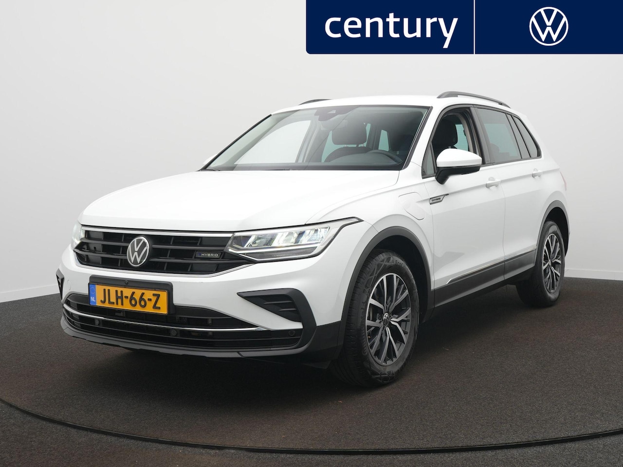 Volkswagen Tiguan - 1.4 TSI eHybrid Life-Business+ Automaat - ACC - 360 Camera - Side Assist- Climatronic - AutoWereld.nl