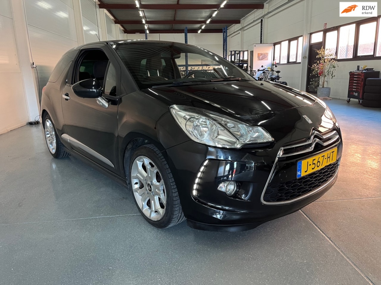 Citroën DS3 - 1.6 So Chic 1.6 So Chic - AutoWereld.nl