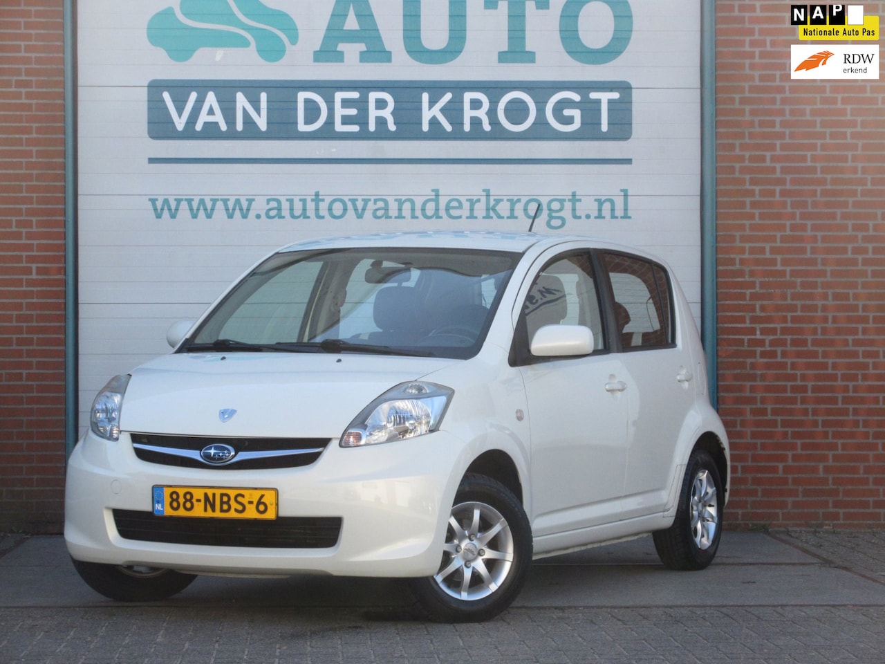 Subaru Justy - 1.0 Black & White, Airco, LM, Sirion, APK 3-27 - AutoWereld.nl