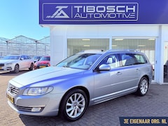 Volvo V70 - 2.0 T4 AUT Polar+ Schuifdak Xenon Leder Trekhaak